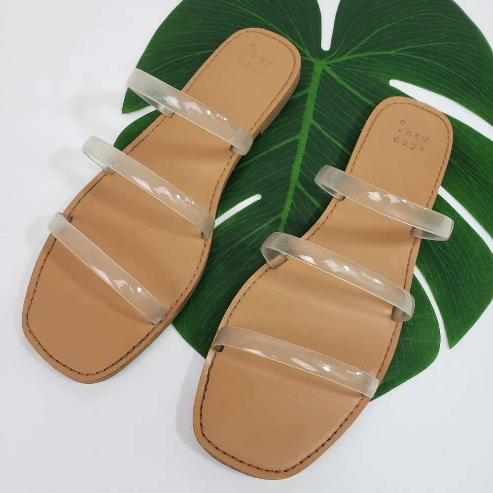 A NEW Day Sandals - Picture 10 of 10